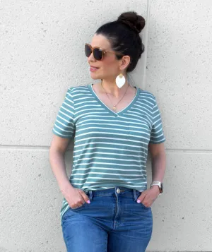 BENITA v-neck stripe tee in Pacific