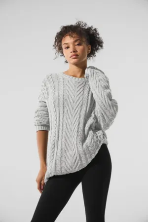 CABLE KNIT CREW NECK SWEATER