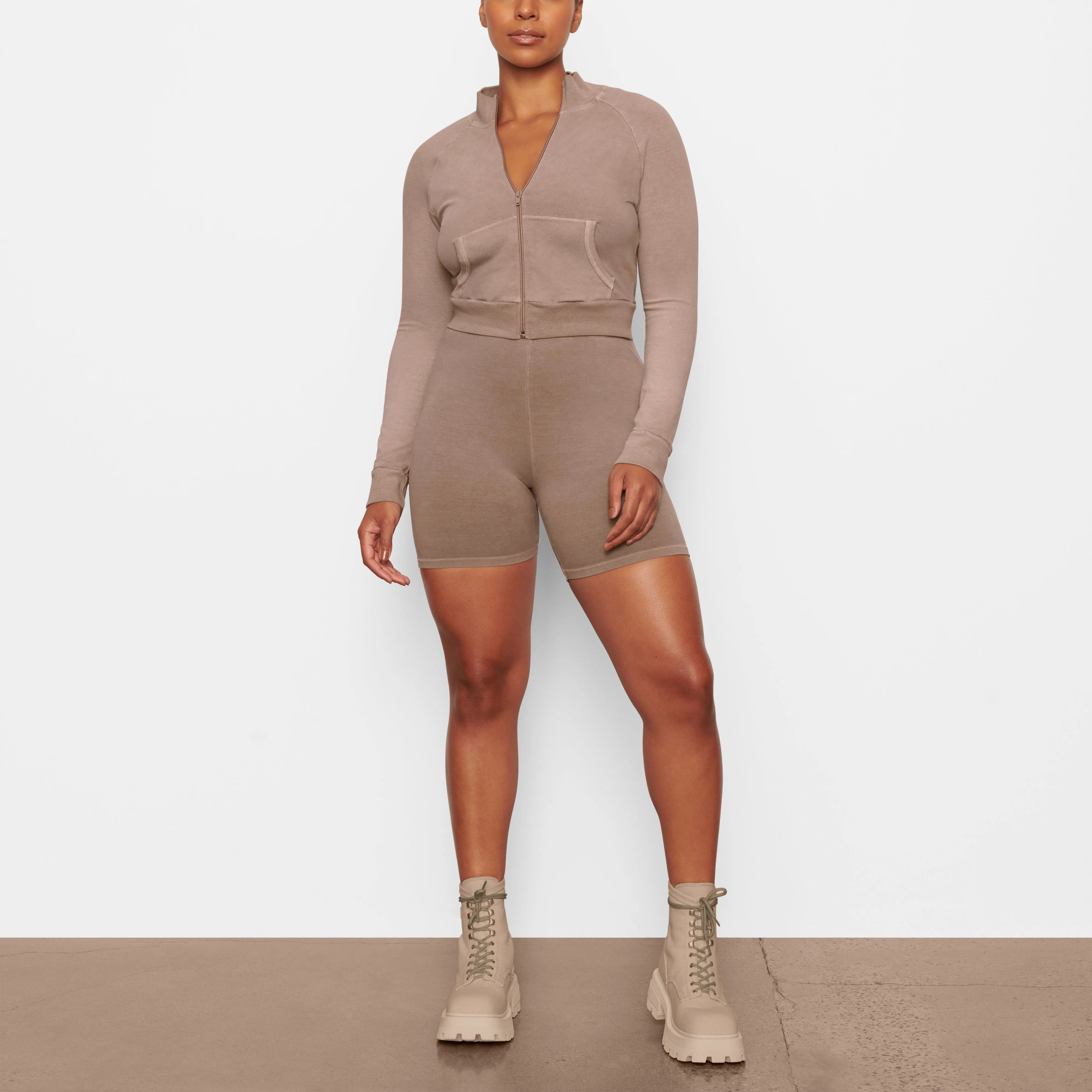 OUTDOOR BASICS TRACK JACKET | DESERT